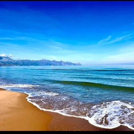 Perla Del Golfo: Relaxing Gulf View Retreat With Wi-fi And Parking Alcamo